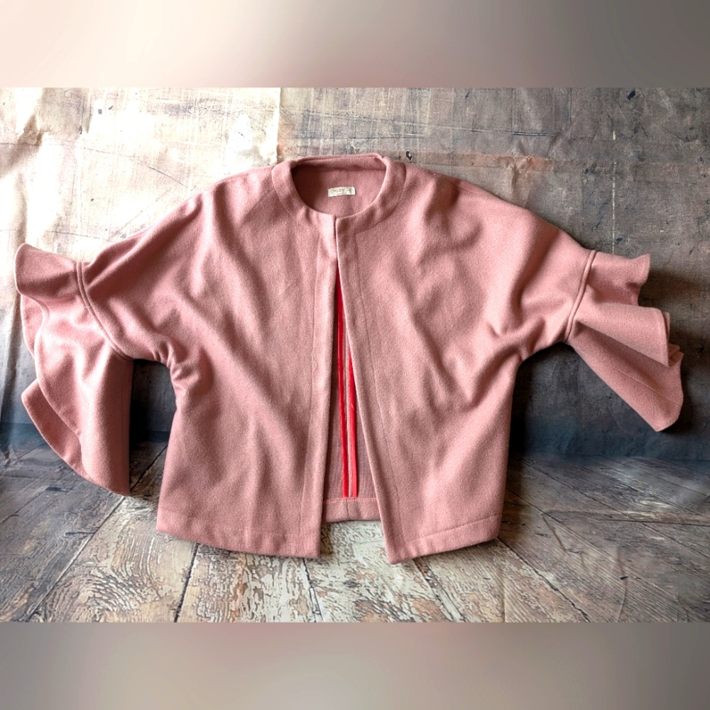 Elegant Pink Women's Jacket with Flutter Bell sleeves
